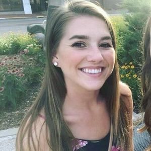 Meet your Posher, Lacey